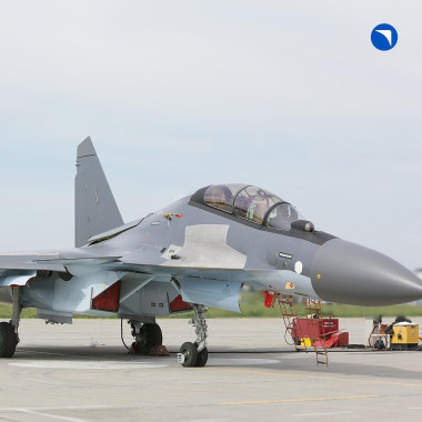 ОАК передала Минобороны России многофункциональные истребители Су-30СМ2 и истребители-бомбардировщики Су-34