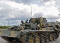 Уралвагонзавод поставил Минобороны РФ партию танков Т-90М «Прорыв» и БРЭМ-1М