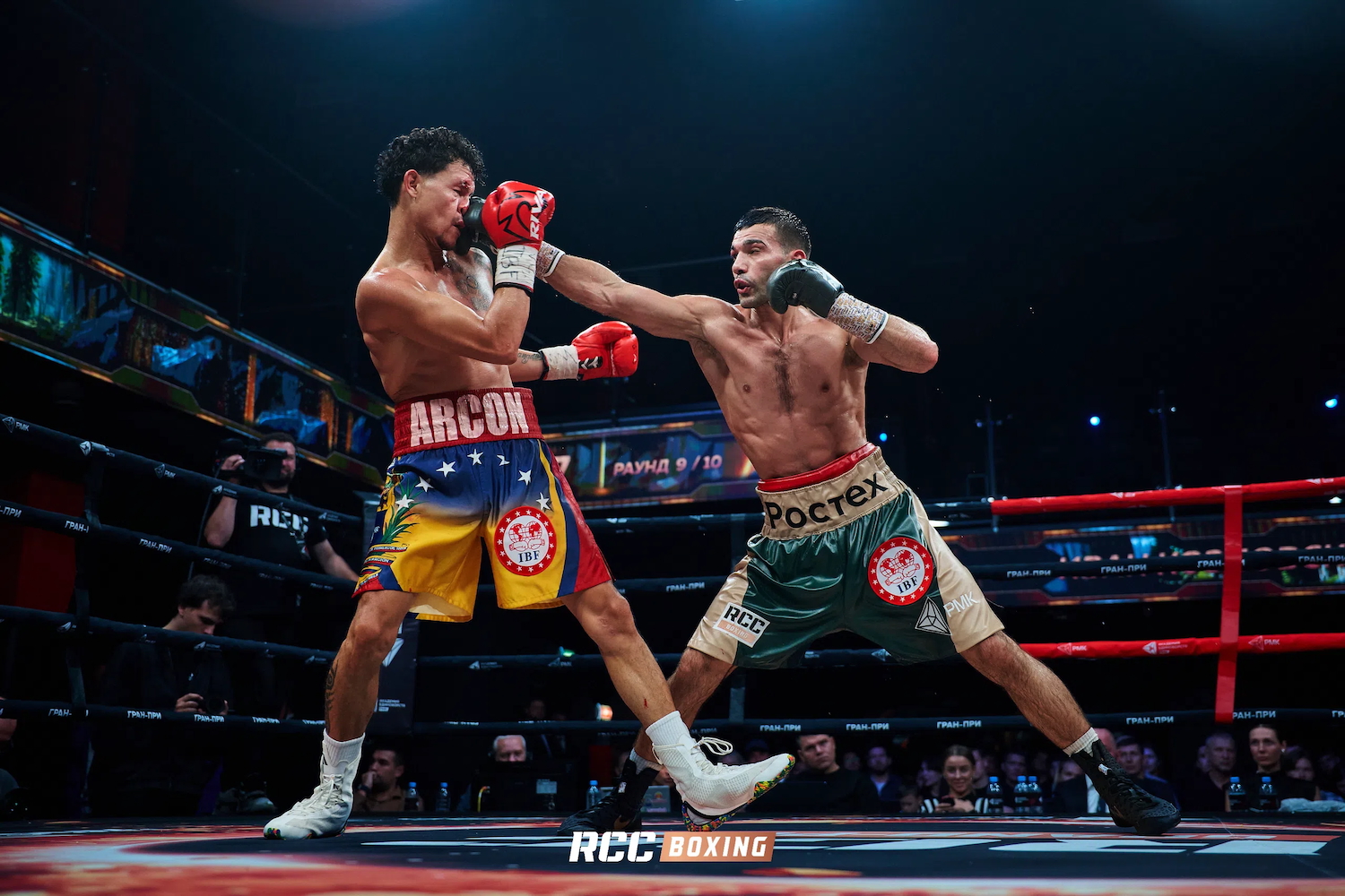 Боксер Иван Козловский завоевал титул чемпиона IBF European