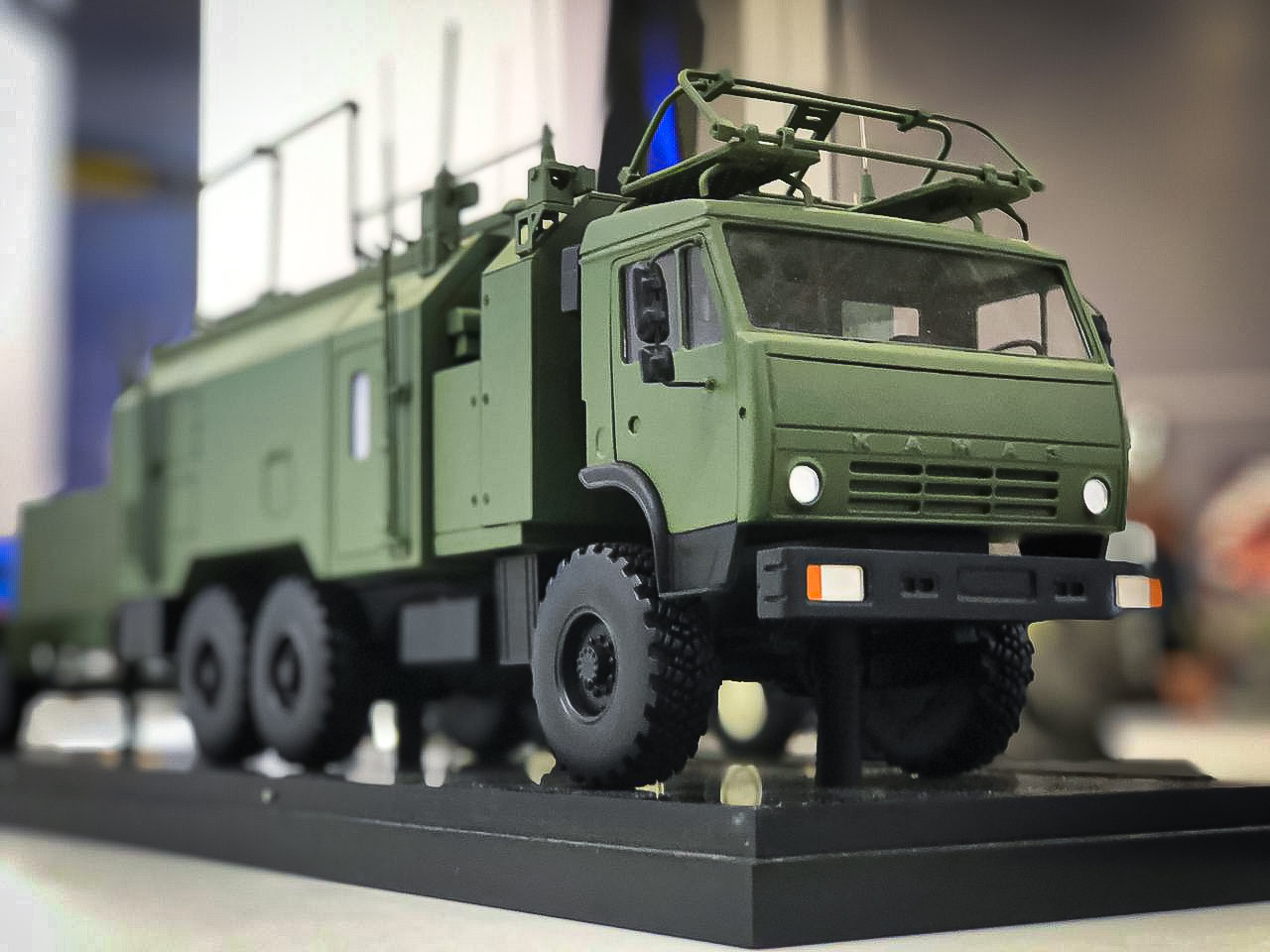 Ростех впервые представил за рубежом военную радиостанцию пятого поколения