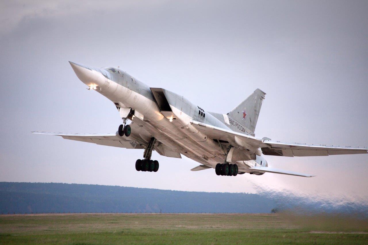 ОАК передала ВКС России очередной Ту-22М3