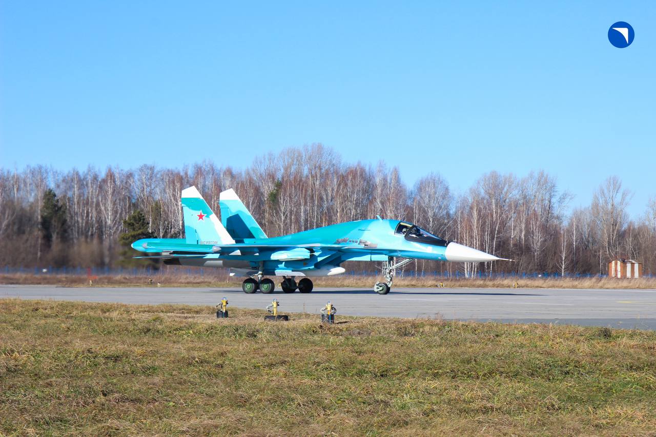 ОАК передала Минобороны России новые самолеты Су-34
