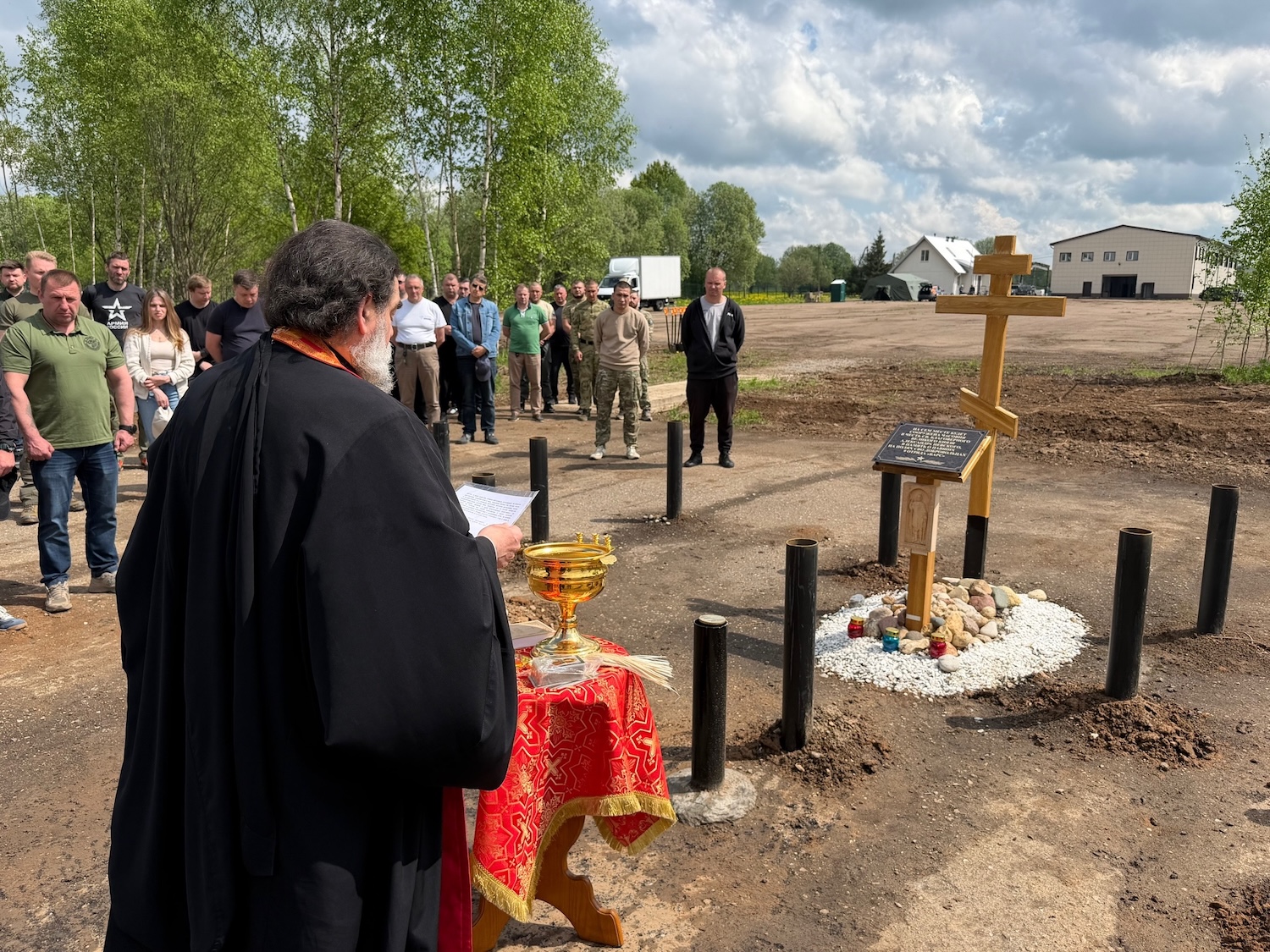 В память о погибших бойцах «БАРС-9» заложили капсулу времени