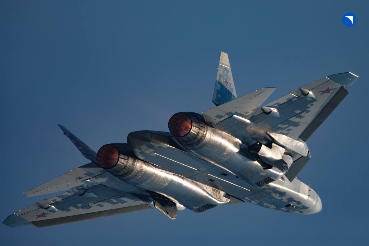 Ростех впервые покажет «стелс»-беспилотники для запуска с борта Су-57