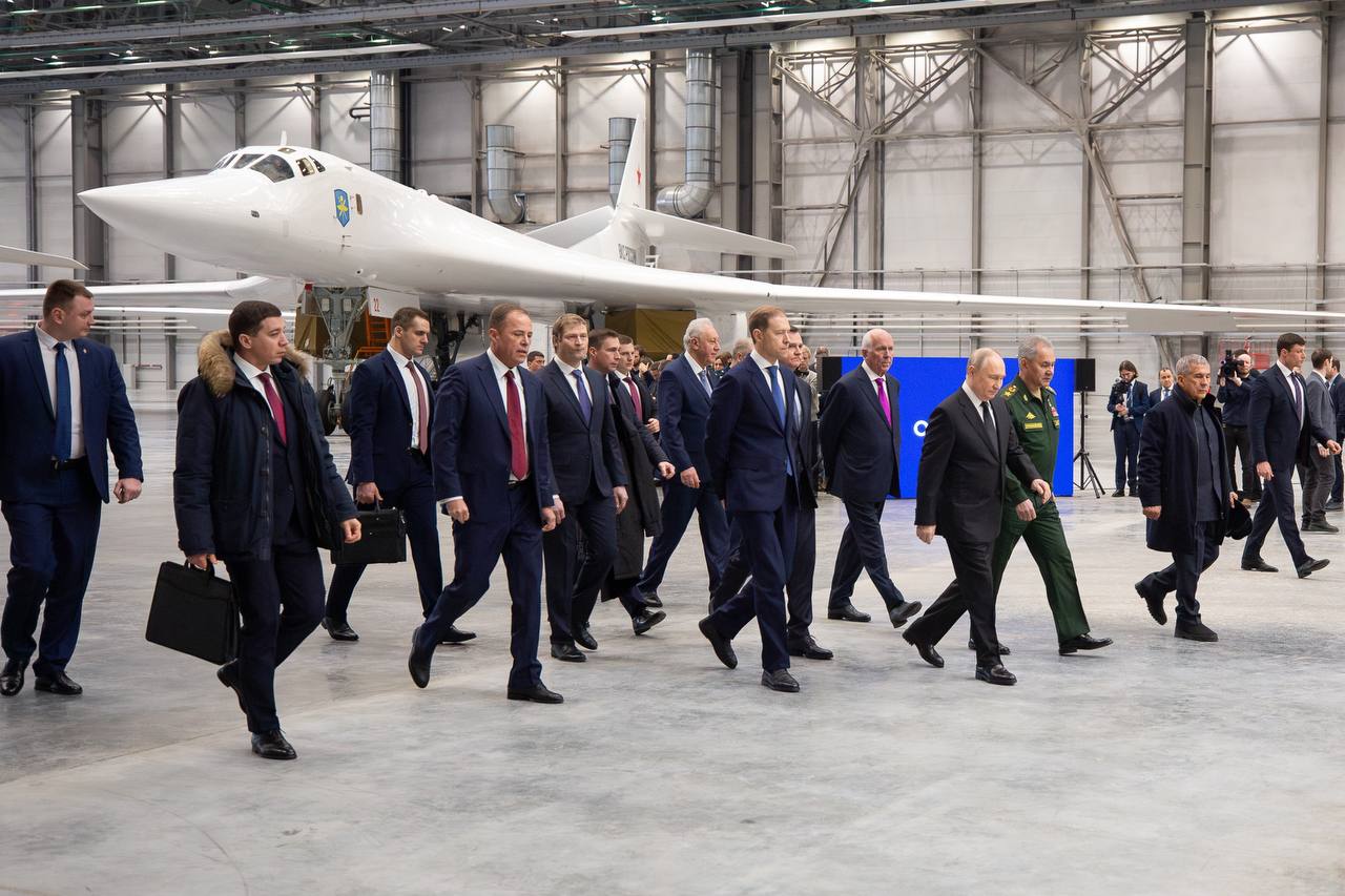 Владимир Путин посетил Казанский авиационный завод имени С.П. Горбунова