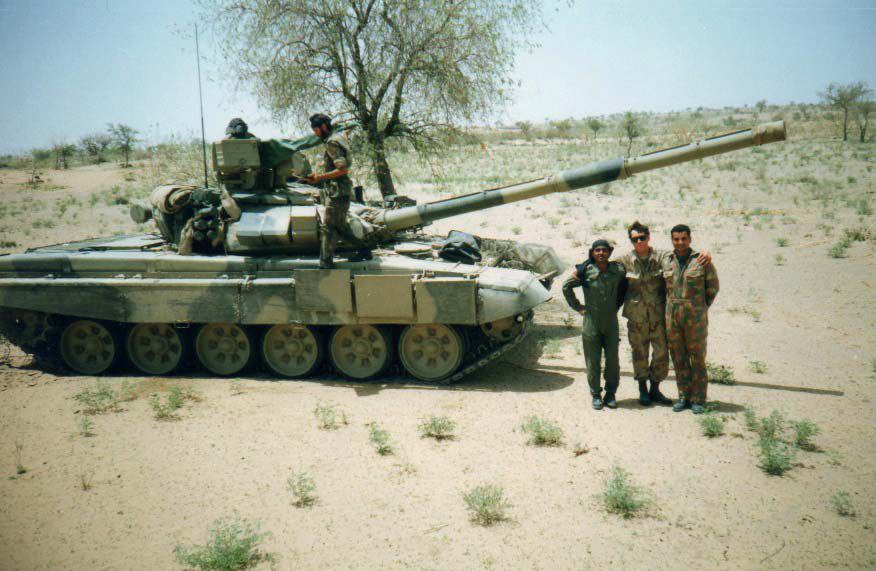 Исполнилось 25 лет контракту на поставку танков Уралвагонзавода Т-90С в Индию