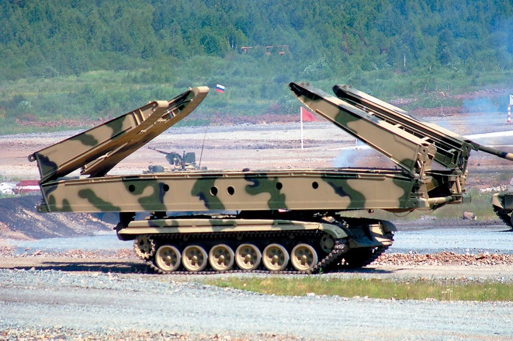 S4vExd-U3II.jpg