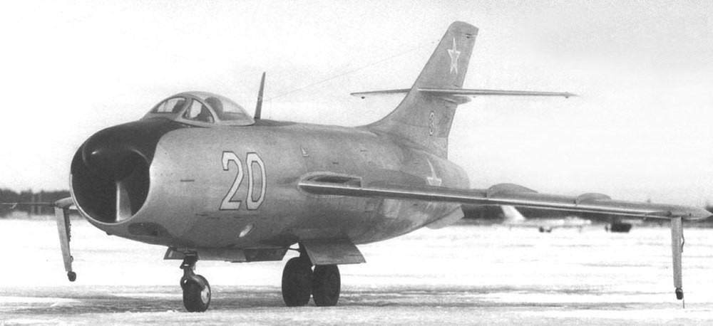 Istrebitel-perehvatchik-YAk-50-1.-1.jpg