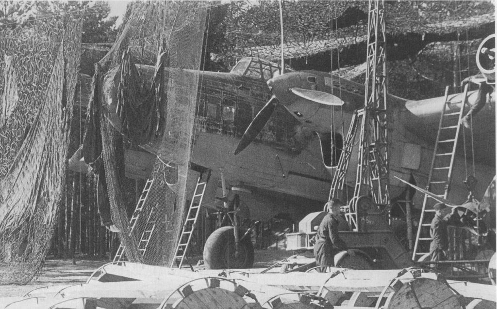 12.Pe-8-na-stoyanke.-2.jpg