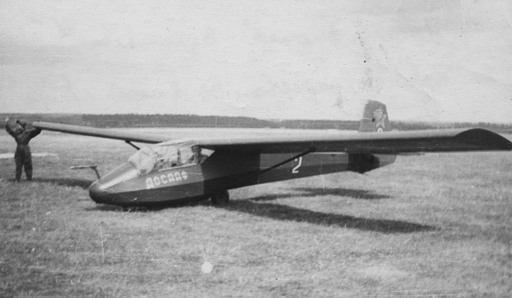 7a.Planer-KAI-12.-Aerodrom-Dubrovitsy.-1959-g..jpg