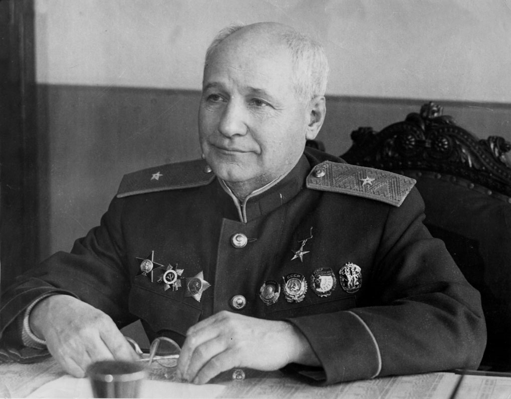 А.Н._Туполев_1944.jpg