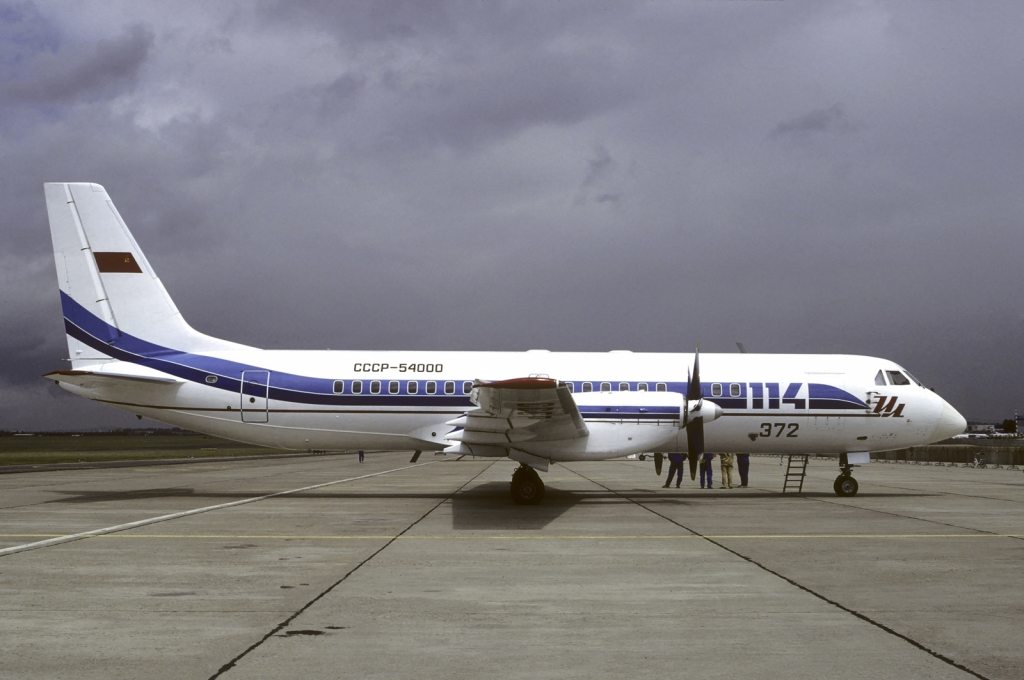 Ilyushin_Il-114_prototype_Volpati-1.jpg
