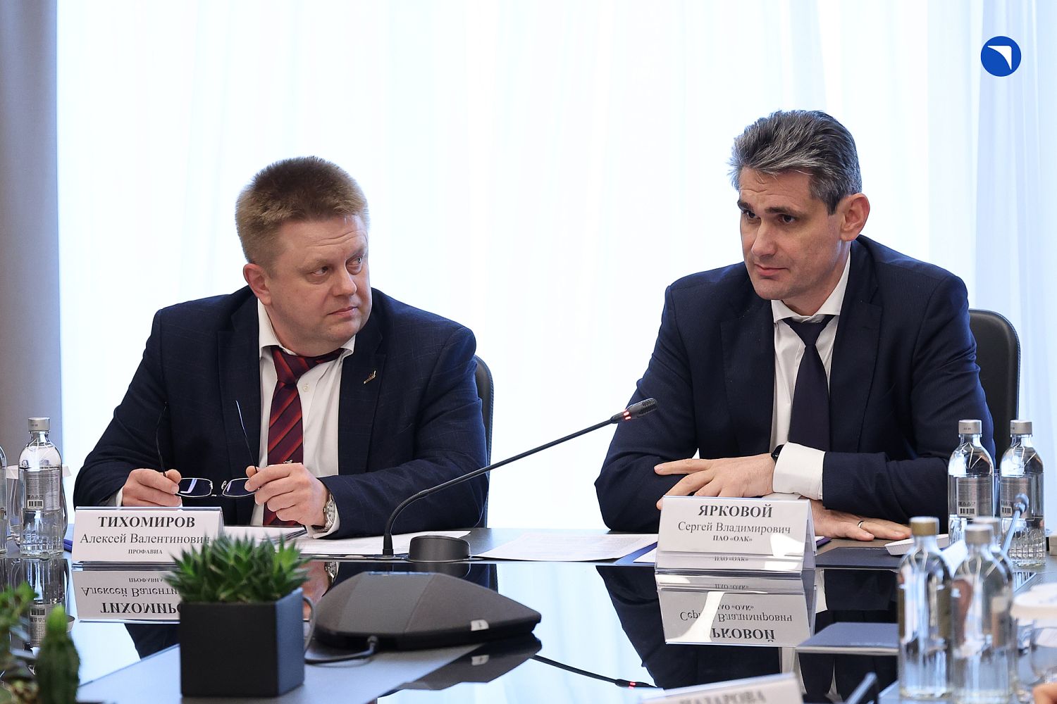 ОАК продолжит привлекать производственных рабочих
