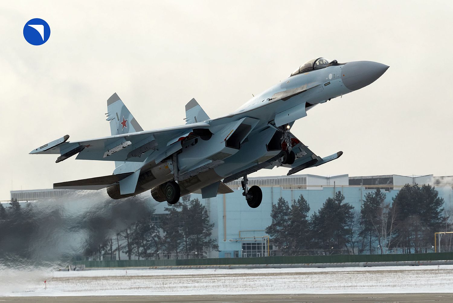 Ростех передал ВКС России новые самолеты Су-35С