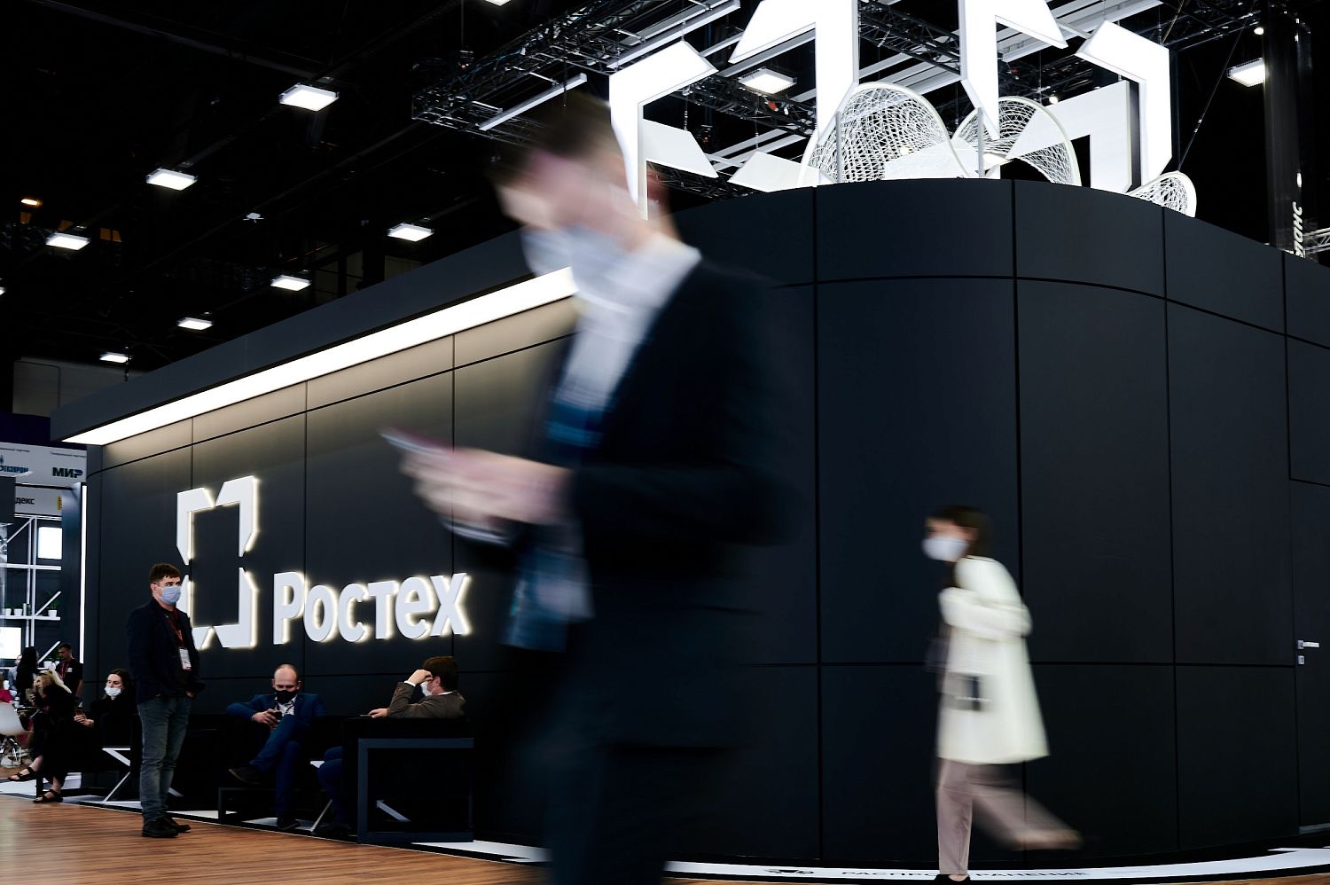 Ростех разработал защищенный мессенджер «Колибри»