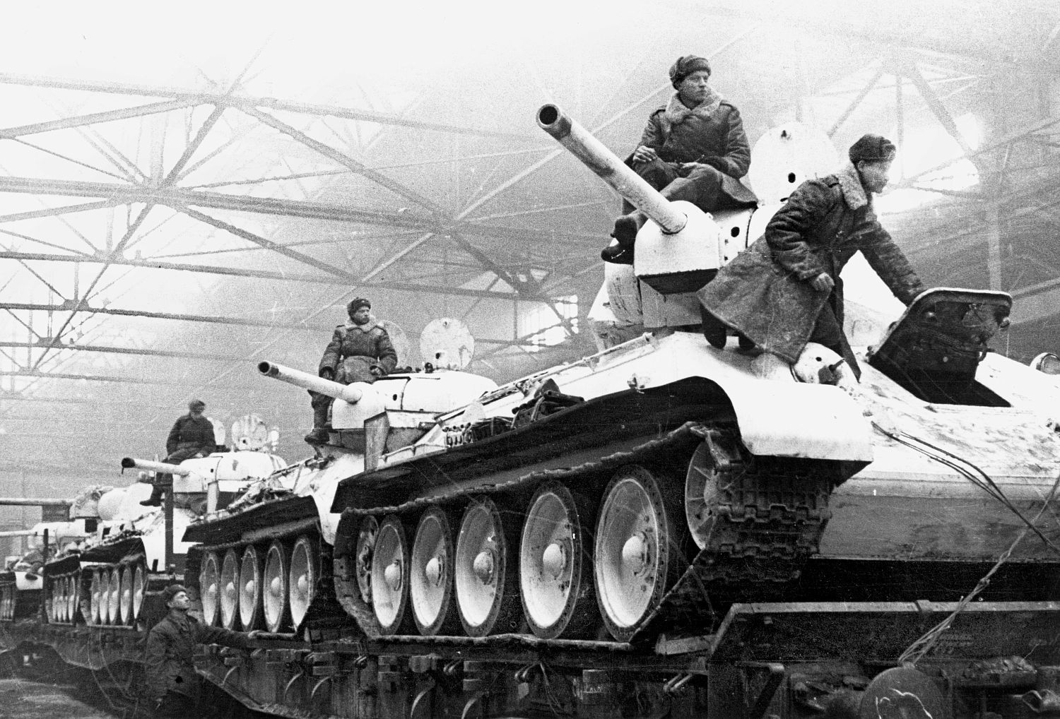 Отечественное танкостроение празднует 105-летие